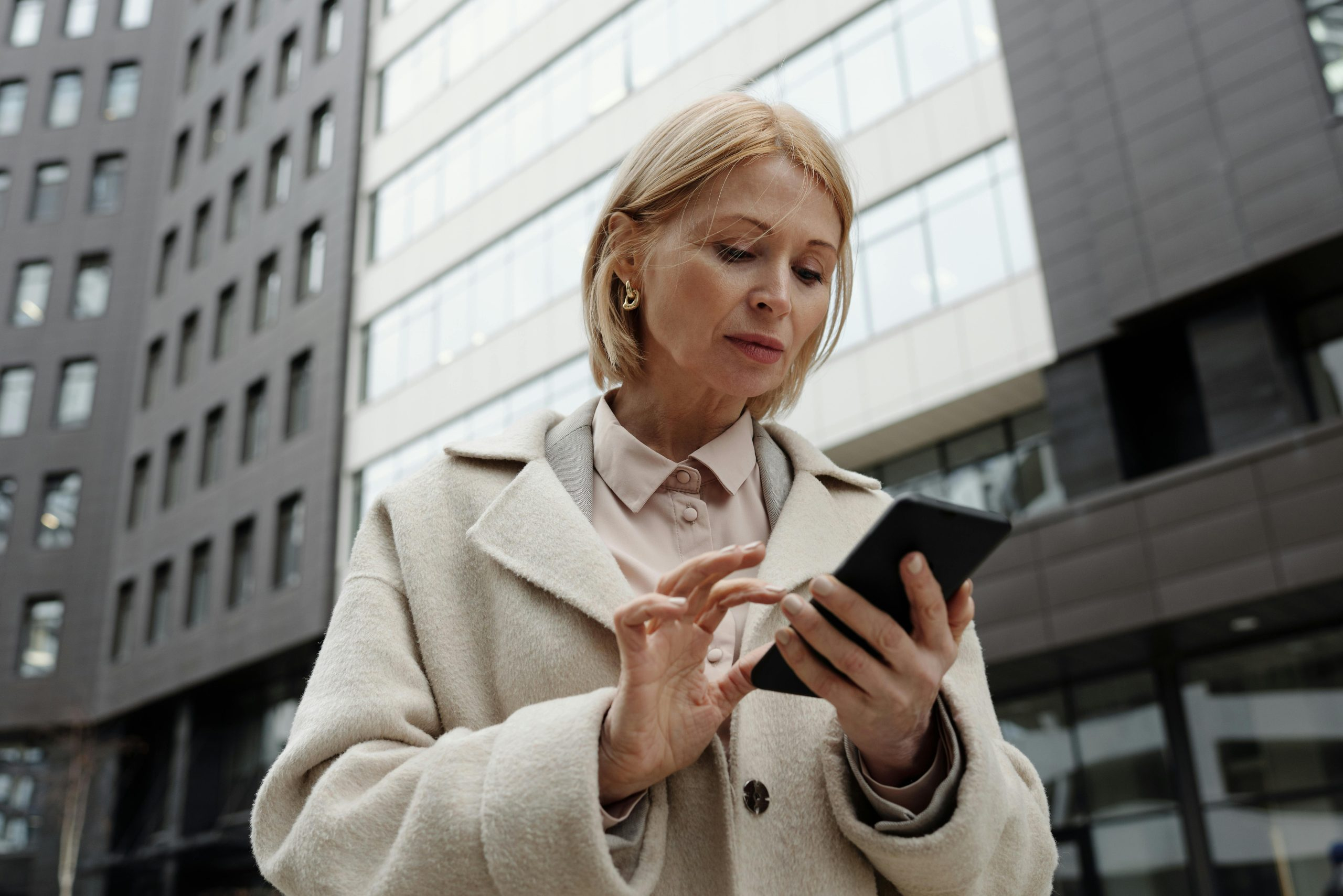 Building a Powerful Personal Brand in the Digital Professional Age